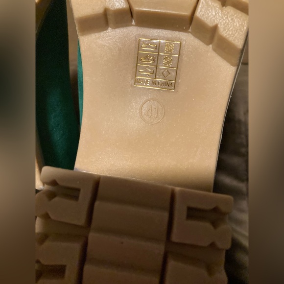 Green Suede Boots with Faux Fur Cuff, size eu 41 US 11, new in box, chunky heel - Picture 5 of 9